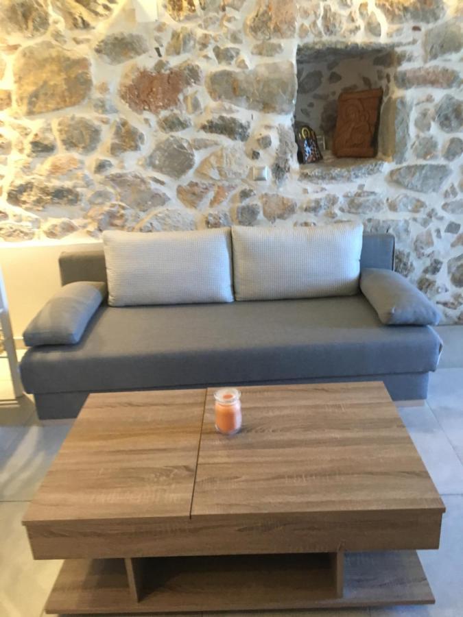 Elata Stone House Villa Exterior photo