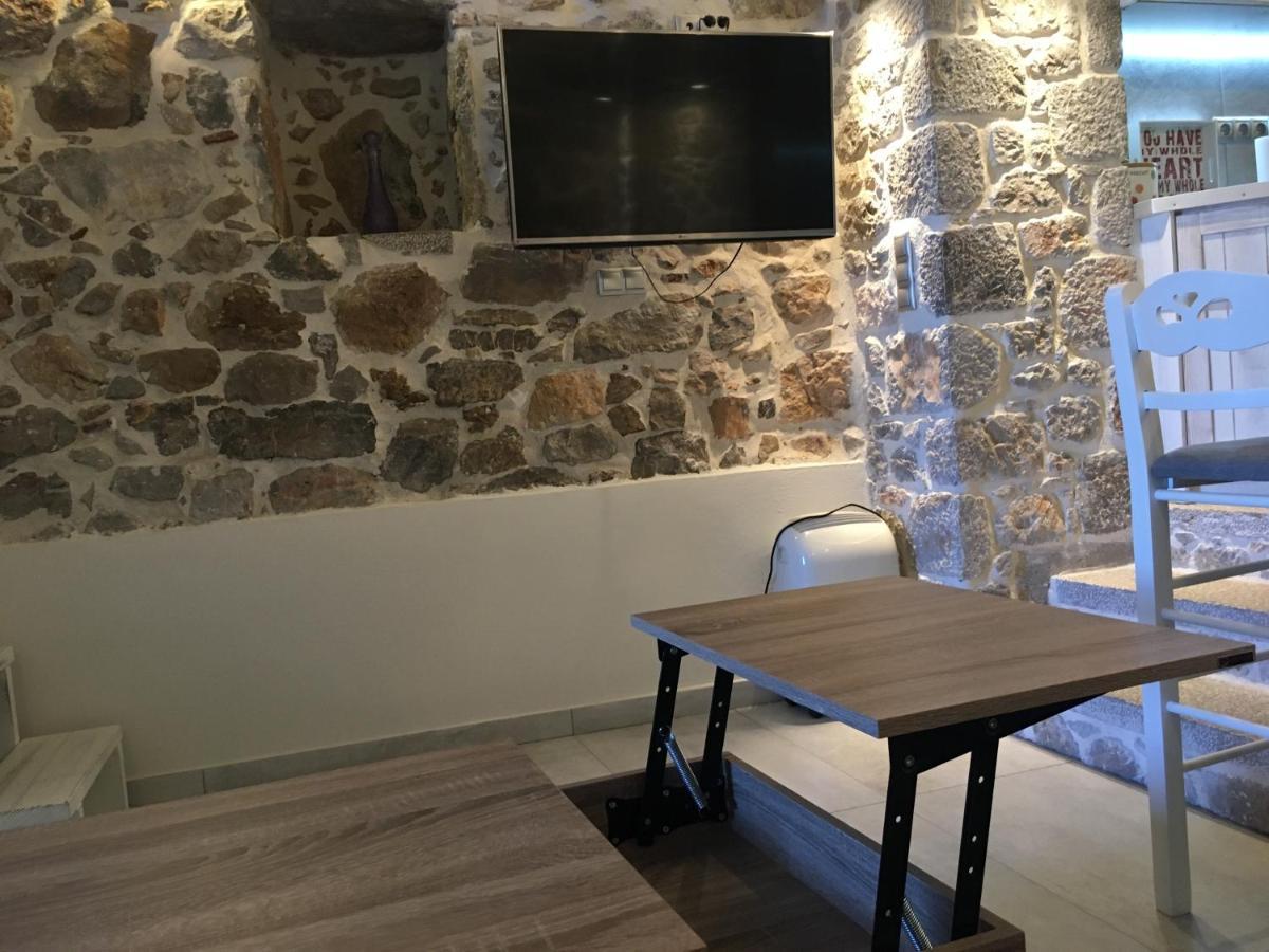 Elata Stone House Villa Exterior photo